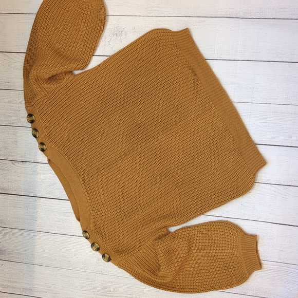 Francesca's E&M Cognac Sweater with Button Detail - Size: L - Picture 10 of 10